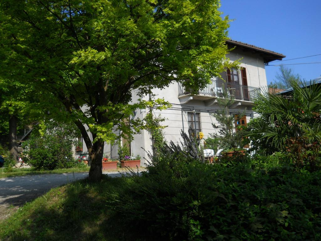 Tenuta Calabiana Diano dʼAlba Exterior foto